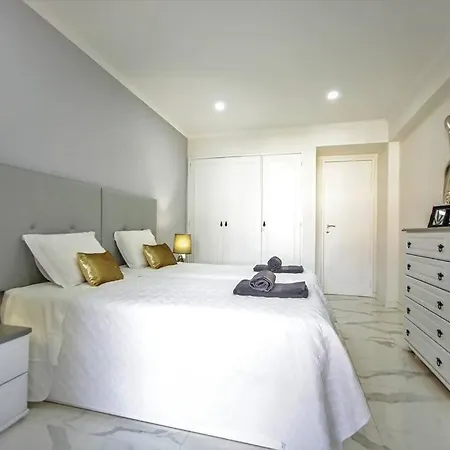 Apartamento Iva Moderno Com Piscina Αλμπουφέιρα